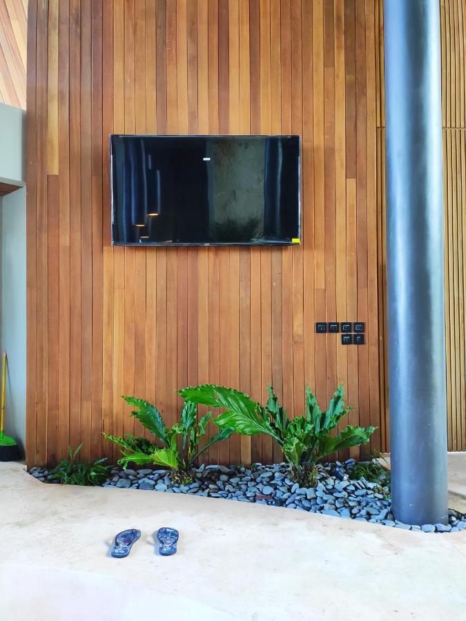 Villa Feh Bali By House Of Winds - Neo Tropical Eden Near Canggu Kerobokan Eksteriør billede